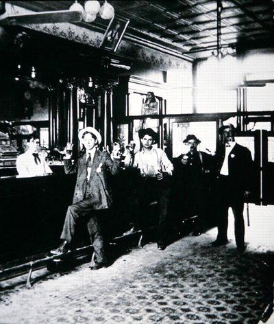 Saloon typique de l