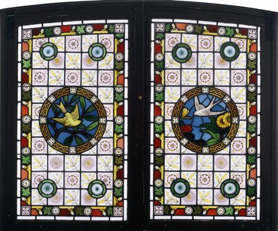 Une paire de fenêtres en verre plombé, vers 1890 - American School