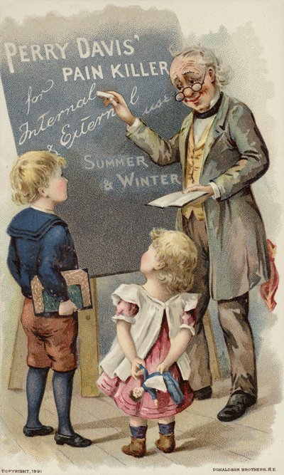 Enfants regardant un tableau noir avec un enseignant - American School