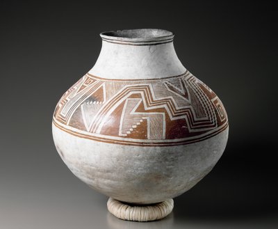 Pot Mogollon avec motifs géométriques, style II - American School