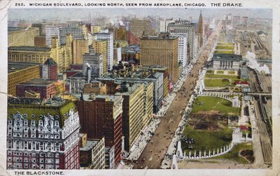 Carte postale représentant Michigan Boulevard, Chicago, vers 1930 - American School