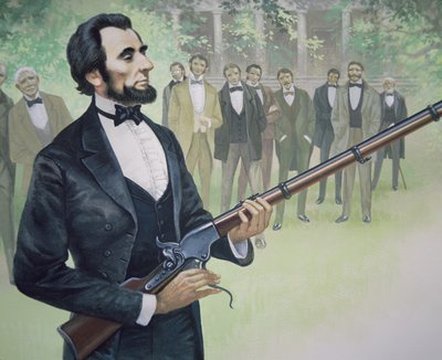 Le président Abraham Lincoln teste le fusil à répétition Spencer à sept coups en août 1863 (lithographie en couleur) - American School