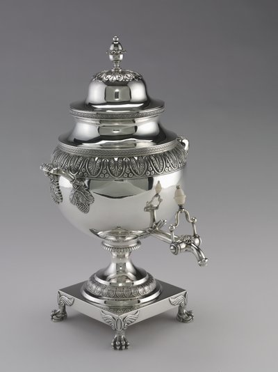 Urne à thé, fabriquée par Harvey Lewis, 1811-25 - American School
