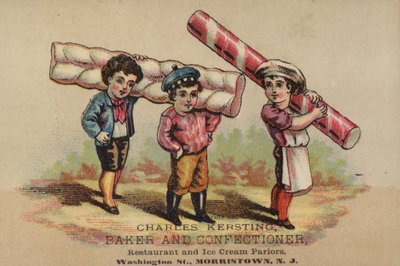 Trois garçons portant des confiseries - American School
