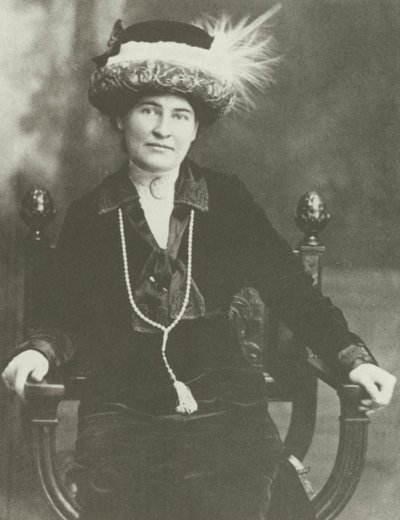 Willa Cather, vers 1910 (gravure) - American School