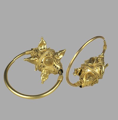 Pendentif en or Kolt, 11ème-12ème siècle - Ancient Russian Art
