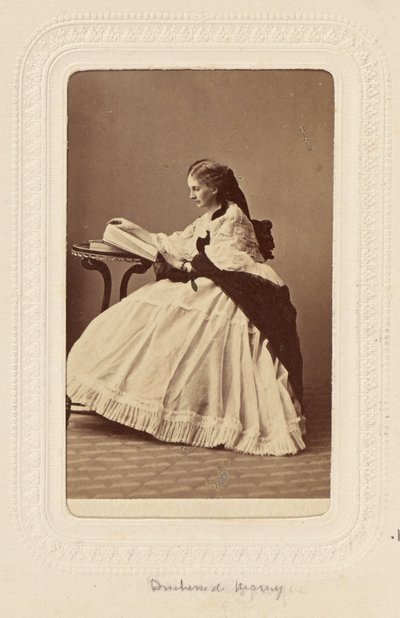 Duchesse de Morny [née Troubetskoi, fille illégitime de Nicolas Ier]. - Andre Adolphe Eugene Disderi