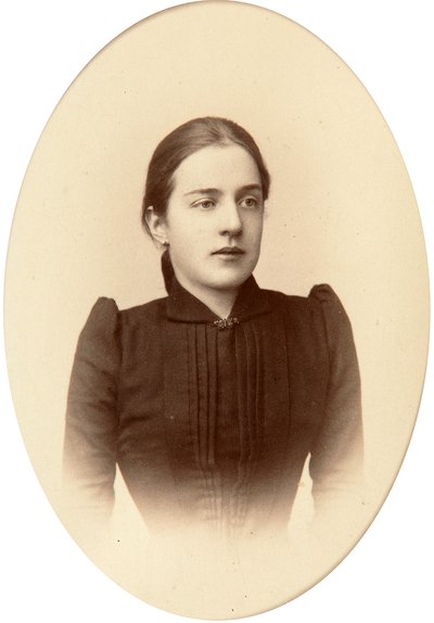 Alexandra Treugut, vers 1888-1892 - Andrei Deniere
