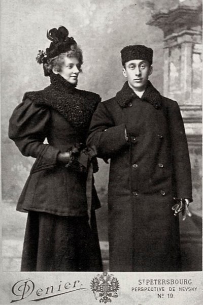 Zinaida Gippius, poète russe, avec l