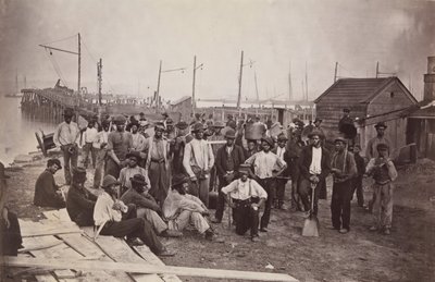 Travailleurs au quai du quartier-maître, Alexandria, Virginie, 1863-65 - Andrew Joseph Russell.