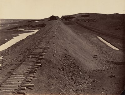 Planche 2. Canon de granit, depuis le réservoir d