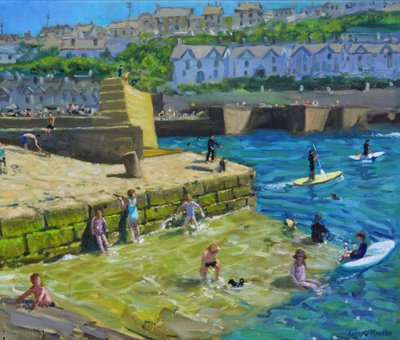 Amusement dans le port, Porthleven, Cornwall - Andrew Macara