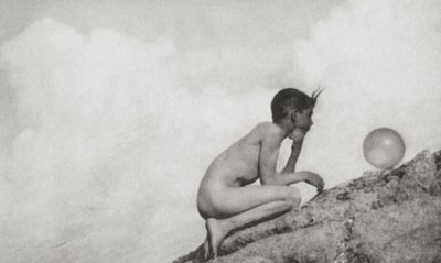 Le Globe Merveilleux - Anne W. Brigman