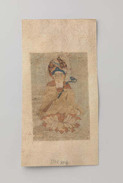 Bouddha avec un ruyi à la main, assis sur un lotus - Anonymous