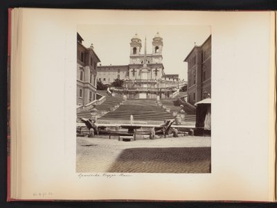 Vue sur les escaliers espagnols, la Piazza di Spagna et la Trinità dei Monti à Rome, Italie - Anonymous