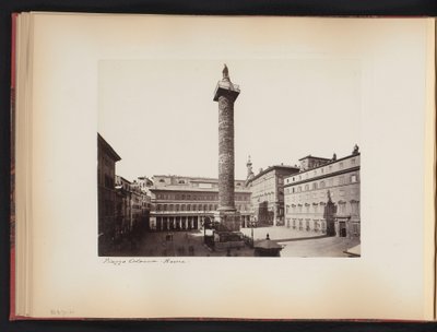 Vue sur la colonne de Marc Aurèle à Rome, Italie - Anonymous