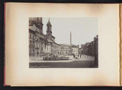 Vue de la Piazza Navona avec fontaine à Rome, Italie - Anonymous