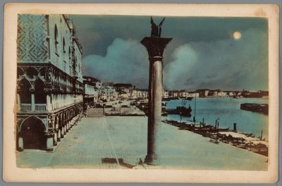 Vue de la place Saint-Marc avec les colonnes de Saint-Marc et le coin du Palais des Doges à Venise - Anonymous