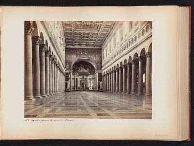 Intérieur de Saint-Paul-hors-les-Murs à Rome, Italie - Anonymous