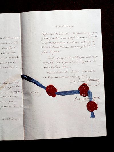 Article 12 du Traité de 1815 entre la France et les Coalisés. Second Traité de Paris signé par Armand Emmanuel de Vignerot du Plessis, duc de Richelieu (1766-1822) - Anonymous Anonymous