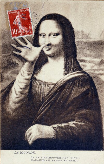 Représentation détournée de «La Joconde» de Léonard de Vinci (1452-1519) : La Joconde saluant pour signifier son départ pour retrouver son «Vinci». Carte postale comique éditée au moment du vol de l