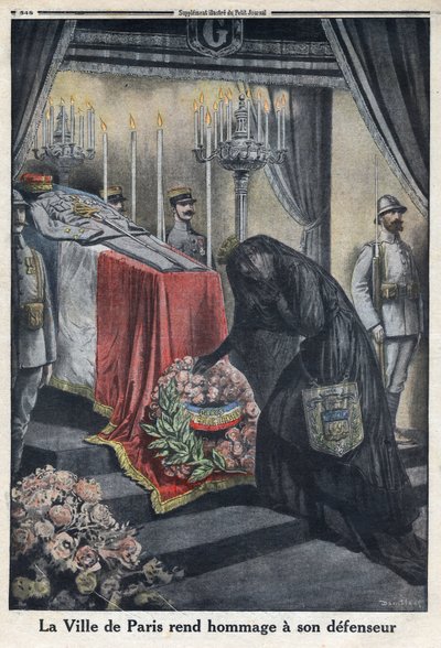 Première Guerre mondiale 1914-1918. Hommage de la ville de Paris au général Joseph Simon Gallieni (1849-1916) qui a défendu la ville. Dans 