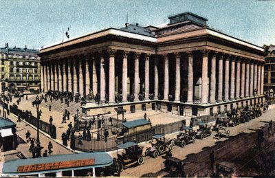 Paris : vue extérieure du Palais Brongniart (Bourse de Paris), construit entre 1808-1826 par Alexandre Brongniart (1770-1847). Photographie de 1920 dans « Artistic Album » de la ville de Paris. Collection privée. - Anonymous Anonymous