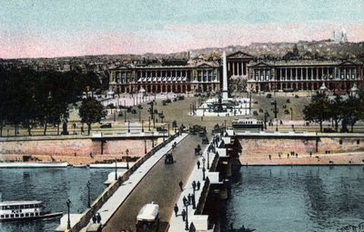 Paris : panorama du pont et de la Place de la Concorde avec l