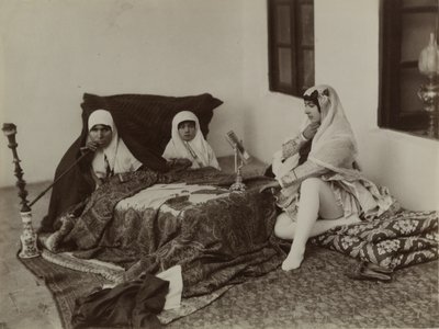 Dames reposant dans le harem, fin du 19e siècle - Antoin Sevruguin