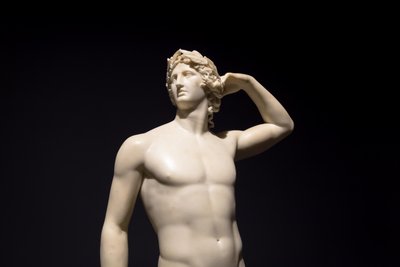 Sculpture antique Apollon se couronnant - 1782 - Antonio Canova, 2019 - Antonio Canova