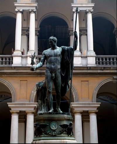 Napoléon Bonaparte (1769-1821) représenté en pacificateur de Mars. Sculpture en bronze par Antonio Canova (1757-1822) 1809. Cour du Palais Brera, Milan - Antonio Canova
