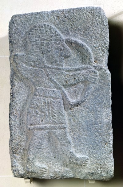 Orthostat représentant un archer du palais de Kapara, roi de Guzama, Tell Halaf, Syrie - Aramaean