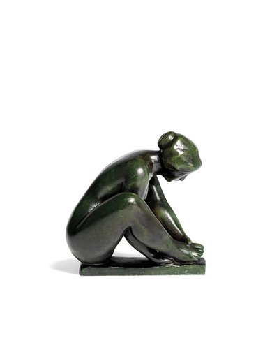 Fille accroupie tenant un pied - Aristide Maillol