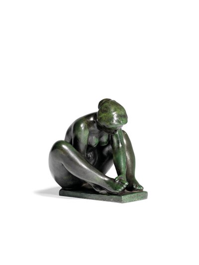 Jeune fille accroupie tenant un pied - Aristide Maillol