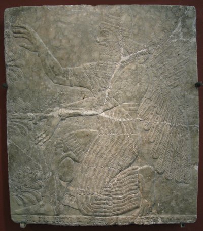 Divinité ailée près de l