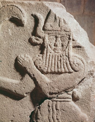 Relief représentant une idole Hittite, XIe-IXe siècle av. J.-C. - Assyrian School