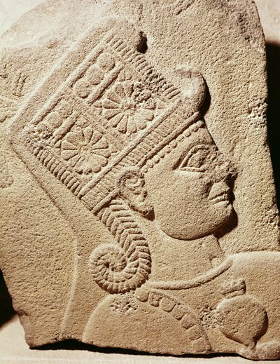 Relief représentant la tête d