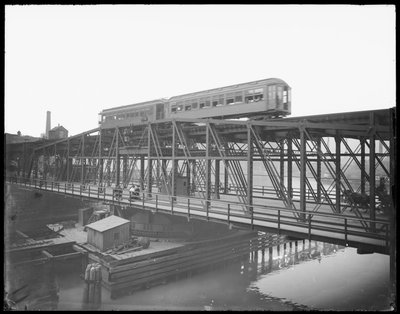 Train surélevé traversant le pont de Wells Street, Chicago, Illinois, USA, vers 1905 - Barnes and Crosby