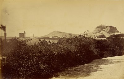 Athènes - Temple de Zeus Olympios et Acropole depuis l
