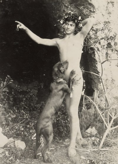 [Jeune fille nue avec chien] - Baron Wilhelm von Gloeden