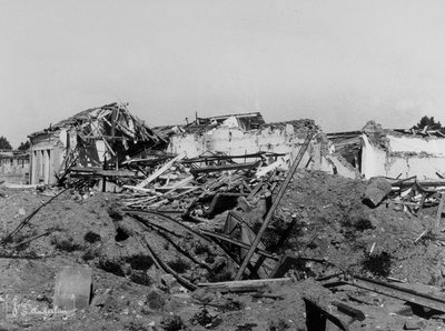 Les bombardements de Sermide : bâtiments endommagés pendant la Seconde Guerre mondiale - Bayard and Bertall