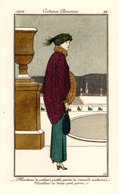 Femme en cape de velours violet bordée de fourrure de renard, costume en laine vert bouteille. Manteau de velours violet garni de renard naturel, tailleur de drap vert verre. - Bernard Boutet de Monvel