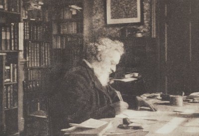 Collectionneur de livres, William Morris dans sa bibliothèque à Kelmscott House, Hammersmith - British Photographer