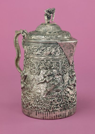 Théière avec une scène représentant un pwe - Burmese School