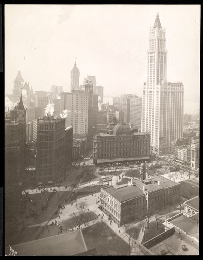 Vue aérienne de City Hall Park, City Hall et le bureau de poste - Byron Company