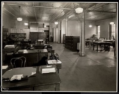 Bureau principal de la blanchisserie Carolyn au 111 East 129th Street, East Harlem, New York, 1929 - Byron Company