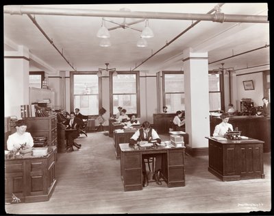Hommes et femmes dans un bureau ouvert chez Parke, Davis et Co., chimistes, Hudson et Vestry Streets, New York, 1910 - Byron Company