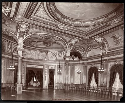 La salle de bal de l
