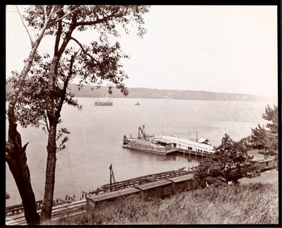 Vue nord-est depuis Riverside Drive et Park vers le fleuve Hudson, New York, c.1893 - Byron Company