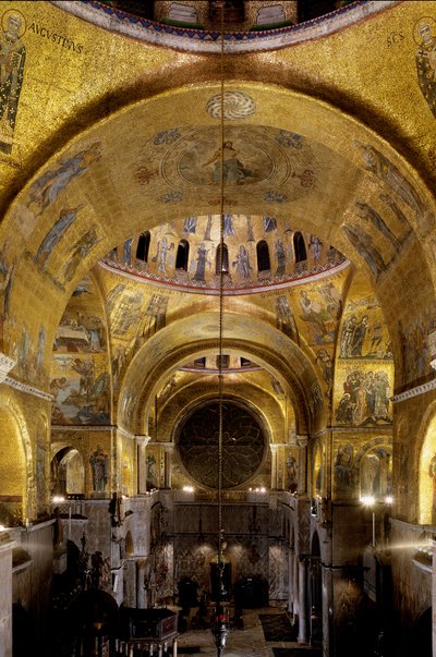 Architecture byzantine : vue du transept sud (avec dôme dédié à Saint Léonard), la rosette. 1542-1551 Basilique Saint-Marc, Venise - Byzantine Byzantine